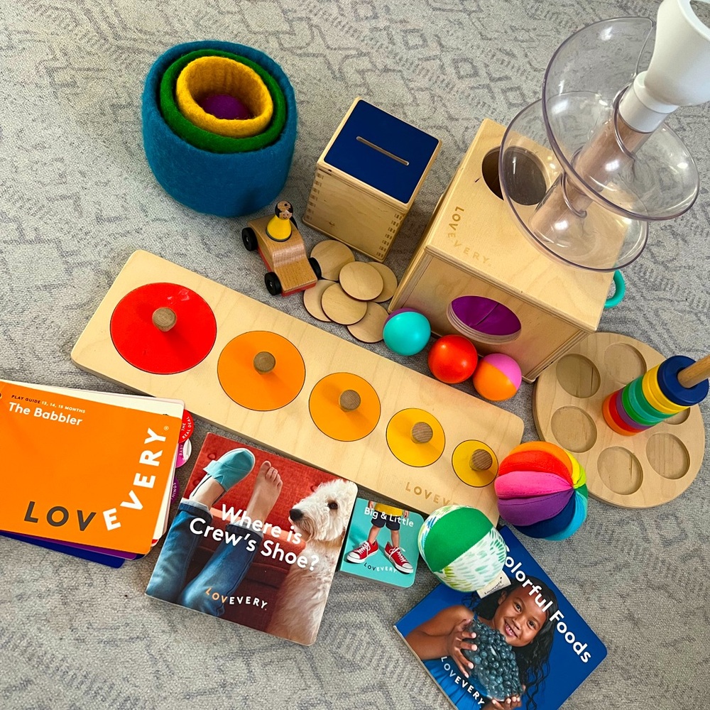 Lovevery Babbler Kit (month 13,14,15)